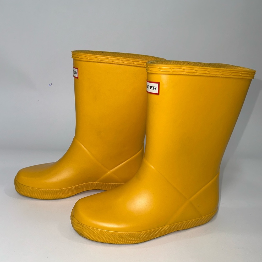Kids hunter boots sz 13c yellow